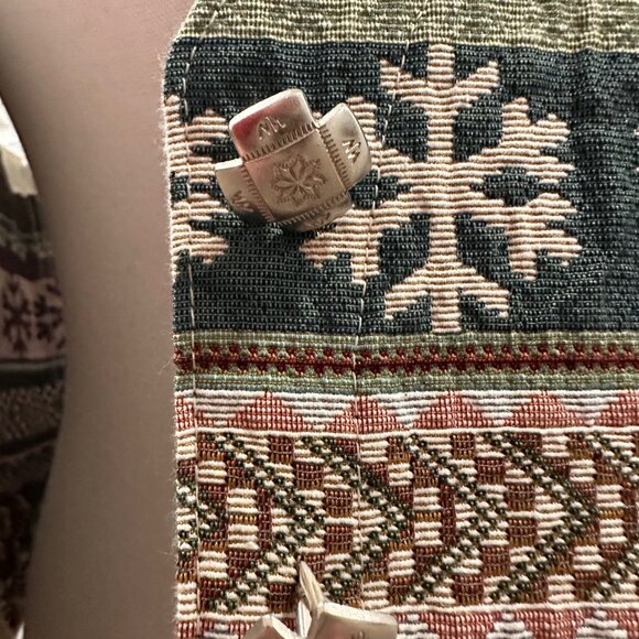 Vintage tapestery embroidery holiday vest size small snowmen, snowflakes, winter - Picture 4 of 5